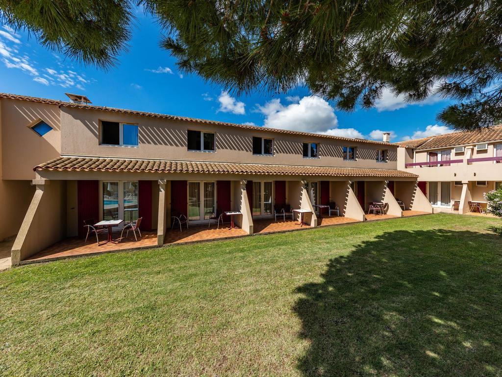 Artemia Aigues-Mortes - Hotel Avec Piscine Exteriör bild